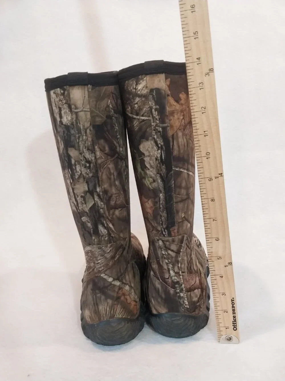 Magellan Hunting Tall Boots Mens 8 Camo Waterproof Neoprene Outdoors Mossy Oak.